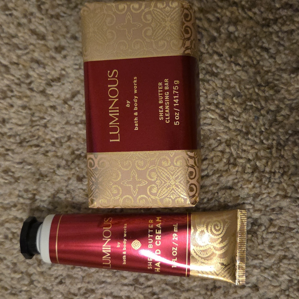 SET Bath and Body Works LUMINOUS 2023 HOLIDAY Cleansing Soap Bar & Hand Cream